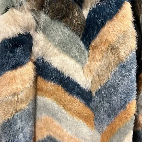 *SOLD* Forever21 Small Brown Jacket – Faux Fur Trendy Outerwear - Picture 5 of 8